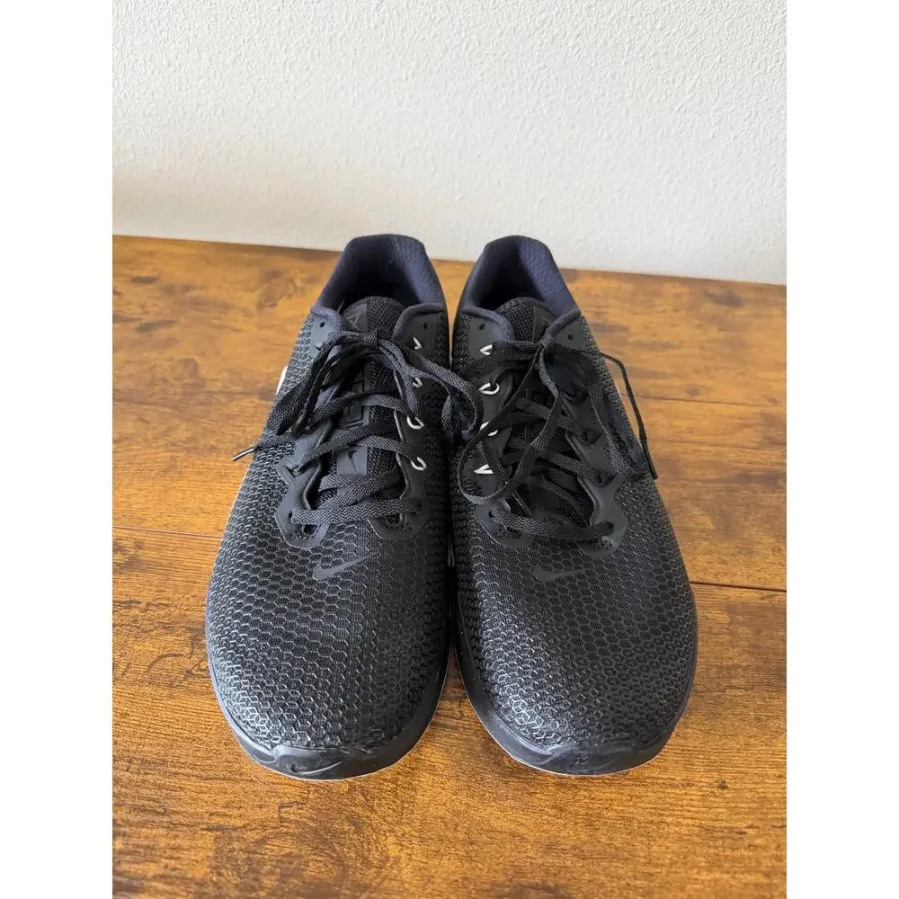 Nike Women's Metcon 5 Black White Training Shoes AO2982-010 Size 12 EUC